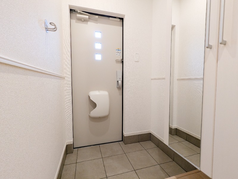 玄関　図面と現状に相違がある場合には現状を優先