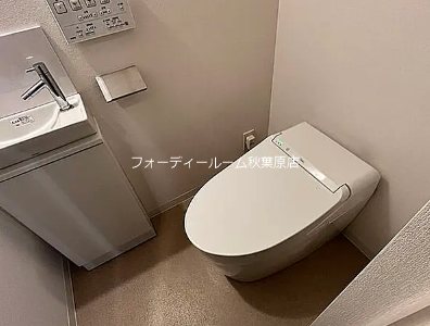 トイレ　★《見学予約受付中》こちらのお部屋は仲介手数料無料です★
