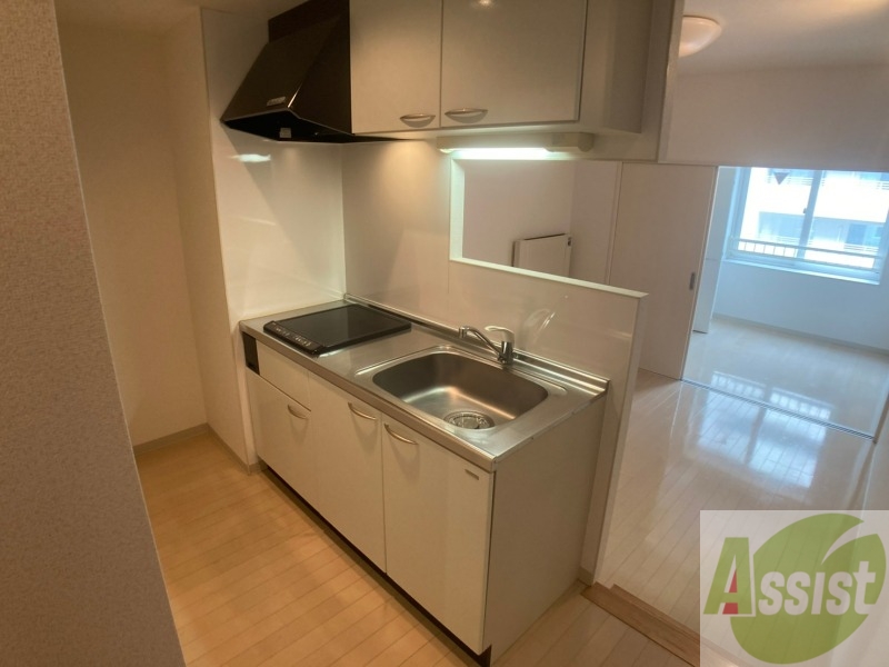 キッチン　キッチンはスペースも広々していて使いやすそうですよ！