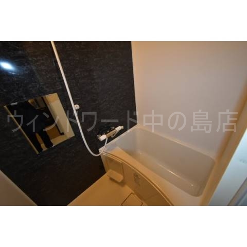 バス・シャワールーム　詳細は、ウィンドワード中の島までご相談下さい。