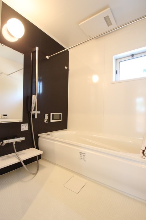 バス・シャワールーム　一日の疲れを癒しましょう