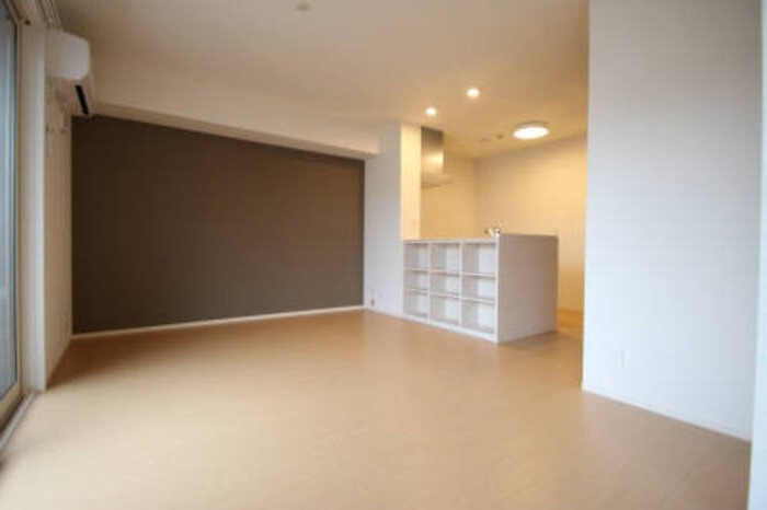 居室・リビング　広々としていいですね。