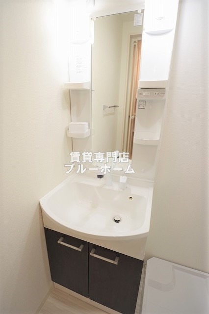 洗面設備　独立洗面台です！