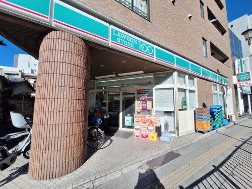 コンビニ　ローソンストア100 LS大宮桜木町店（コンビニ）まで182m
