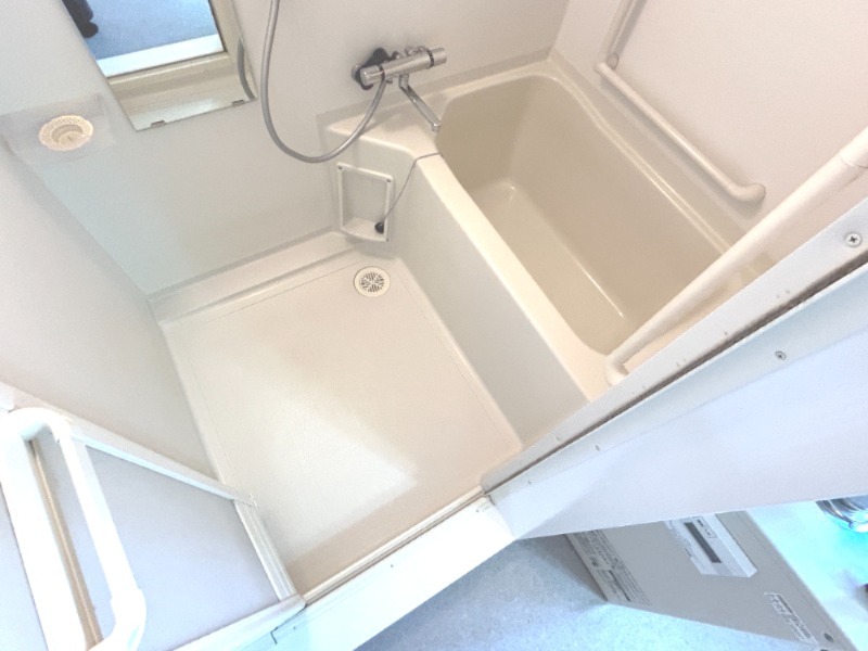 バス・シャワールーム　バス