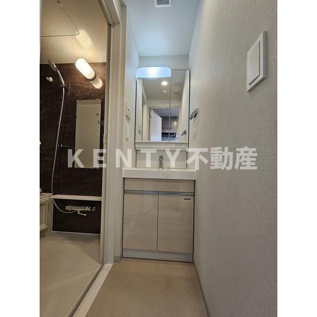 洗面設備　使いやすい洗面所です