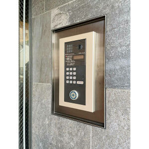 セキュリティ　エントランス