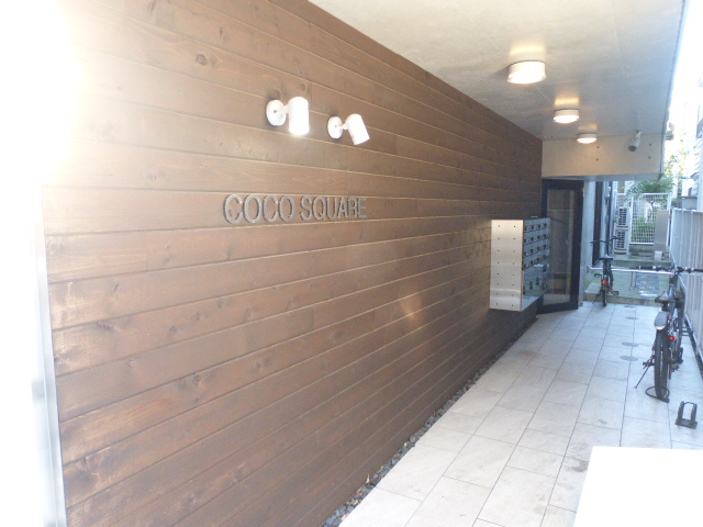 エントランス　オートロック付　エントランス