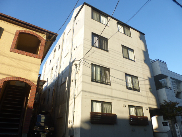 建物外観　綾瀬駅徒歩6分　人気のデザイナーズマンション