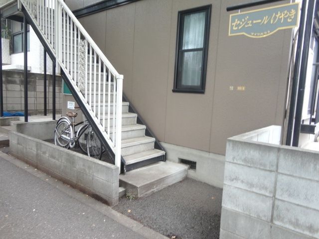 エントランス　エントランス