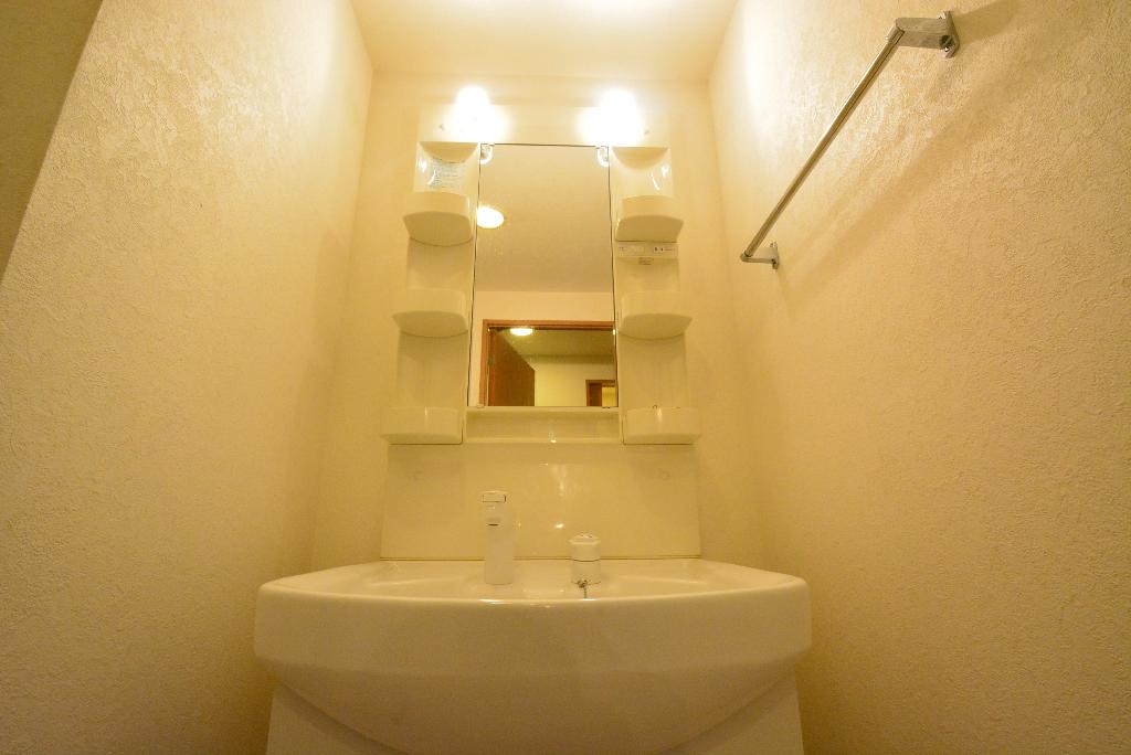 洗面設備　洗髪洗面化粧台