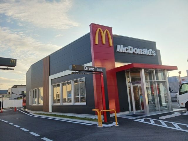 飲食店　マクドナルド 外環向日店（飲食店）まで550m