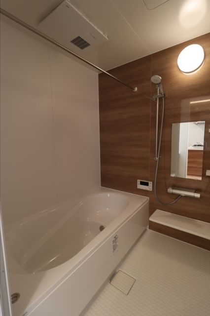 バス・シャワールーム