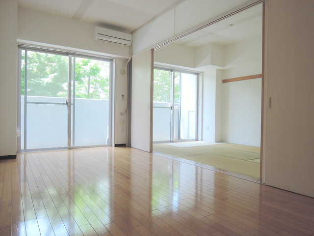 居室・リビング　★明るい綺麗なお部屋★