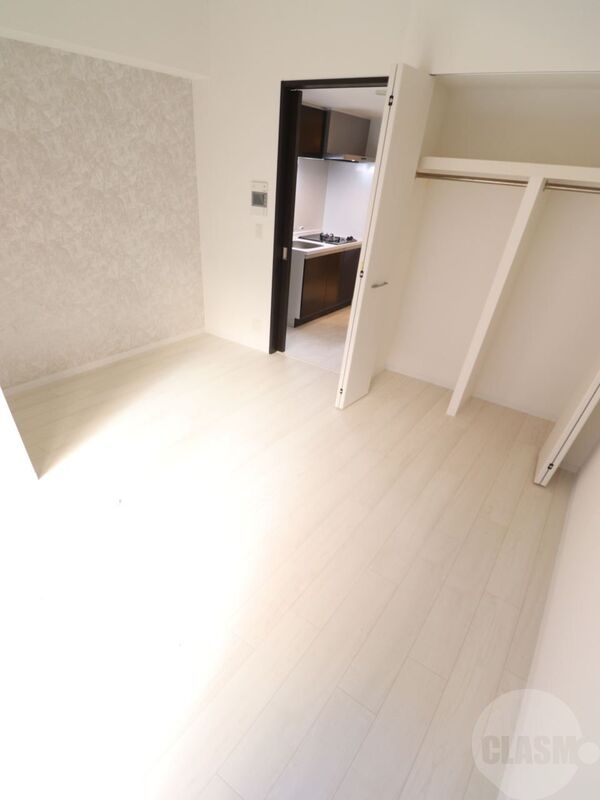 居室・リビング　７帖の洋室です