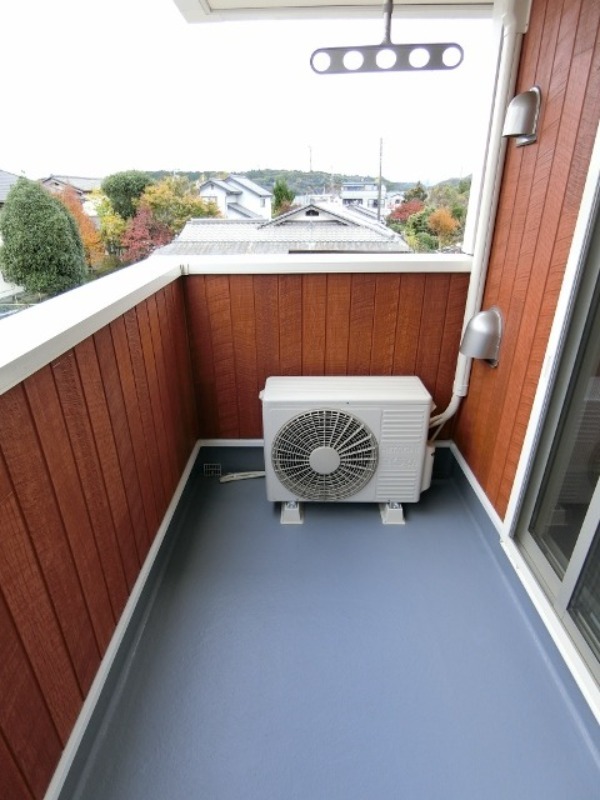 バルコニー　図面と現状に相違がある場合には現状を優先