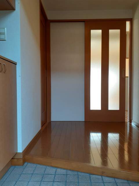 玄関　シューズボックスございます♪