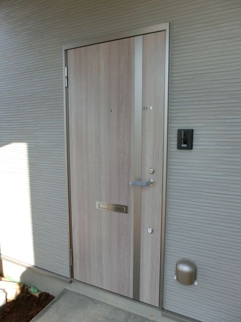 セキュリティ　モニターフォン付きの玄関