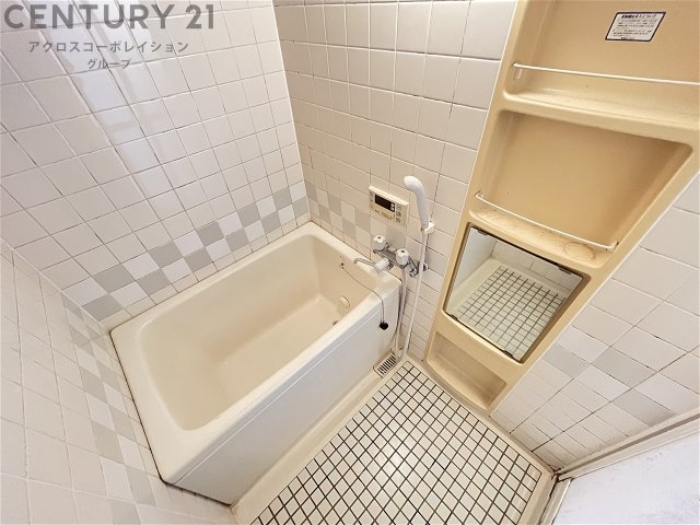 バス・シャワールーム　追い炊き機能付きバスでおすすめ！