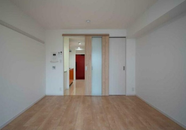 居室・リビング　室内