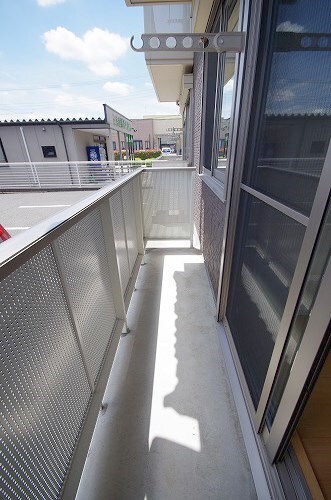 バルコニー　類似