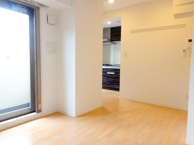 居室・リビング　洋室9.7帖・2面バルコニー