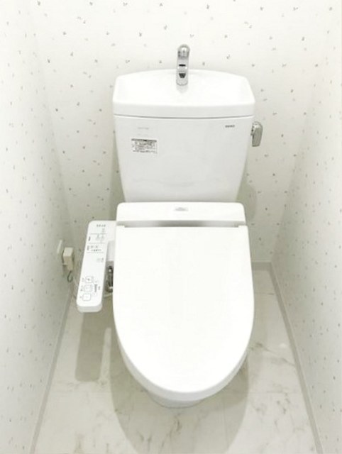 トイレ　別部屋同仕様タイプ