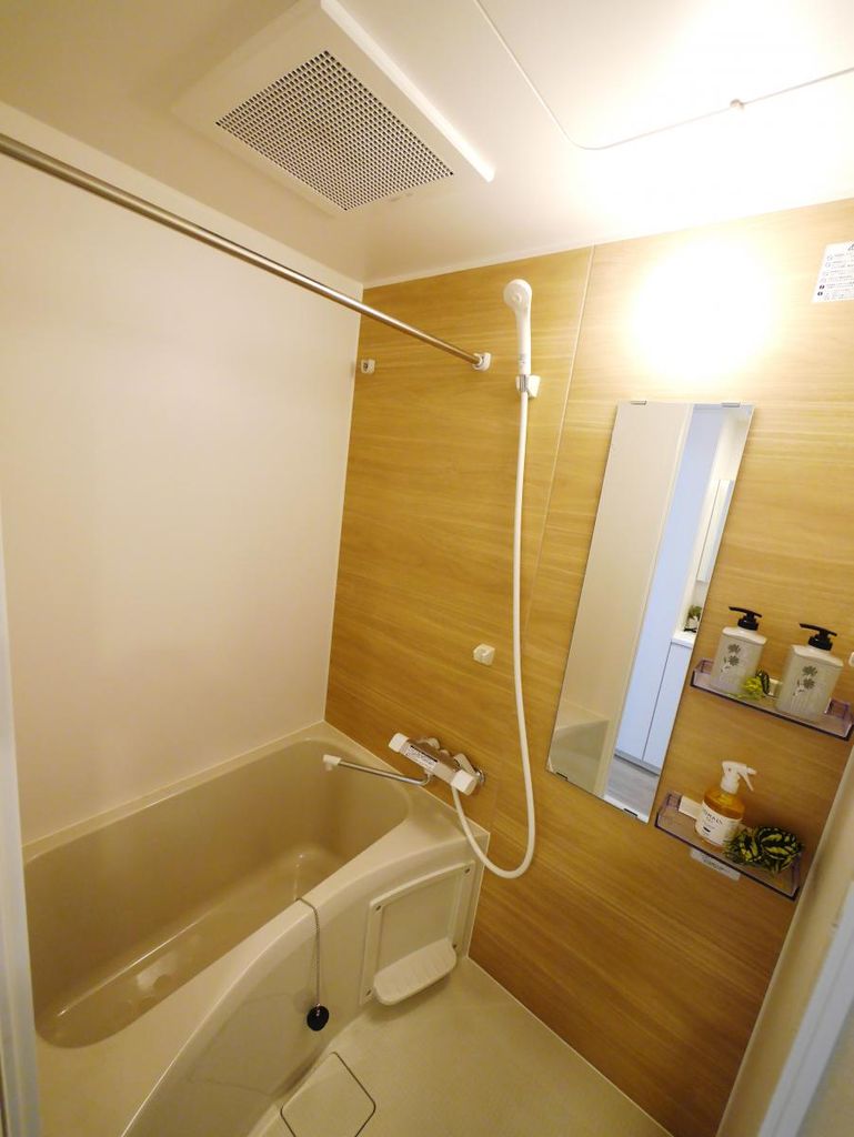 バス・シャワールーム　バス