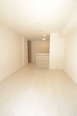 居室・リビング　別号室の画像です。ご参考下さい