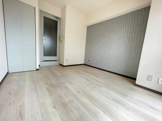 居室・リビング　※別室の写真です