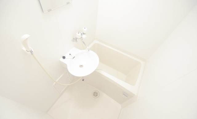 バス・シャワールーム　別号室の写真です。