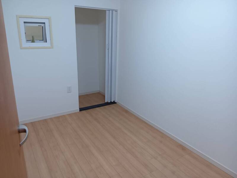 居室・リビング　こちらの居間で趣味の時間をお楽しみください