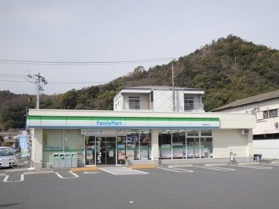 コンビニ　ファミリーマート岩国麻里布店（コンビニ）まで500m