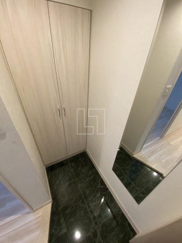 玄関　プレジオ本町　玄関