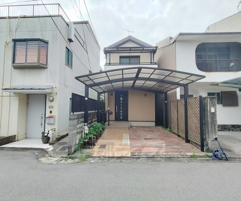 上京区新美濃部町貸家の外観写真