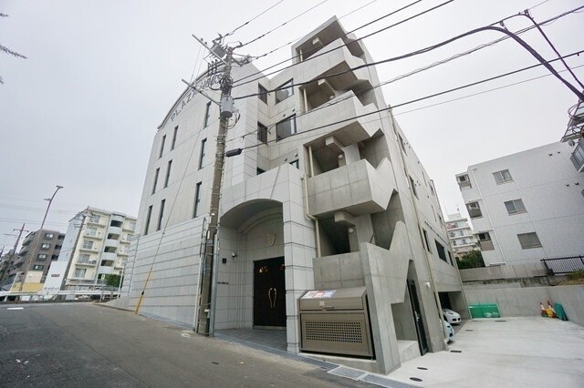 建物外観　オートロック付きです