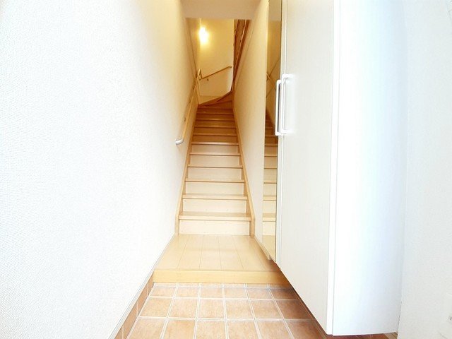 玄関　明るい玄関です