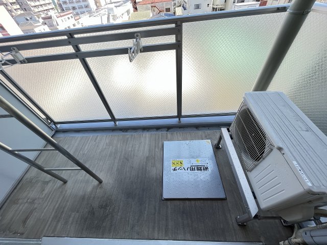 バルコニー　陽当たり良好なバルコニーです