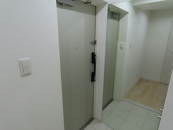 玄関　※同施工会社のイメージ写真※
