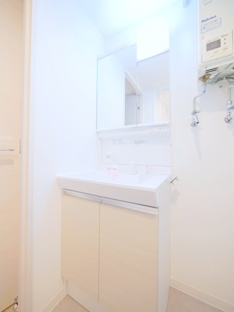 洗面設備　シャンプードレッサーです☆