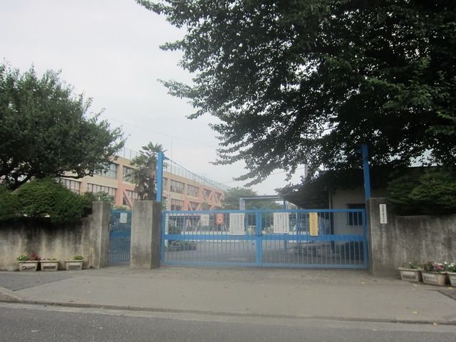小学校　東大和市立第五小学校（小学校）まで684m