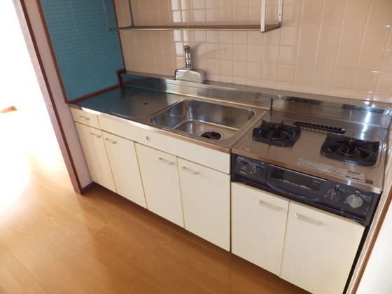 キッチン　※別部屋の写真です