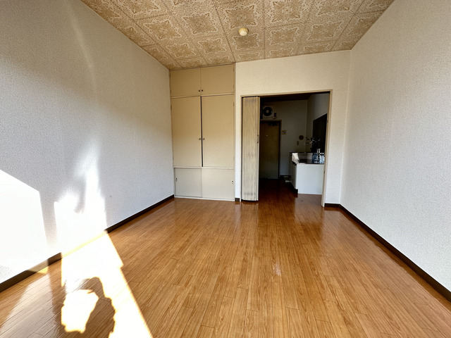 居室・リビング　別部屋参考写真です