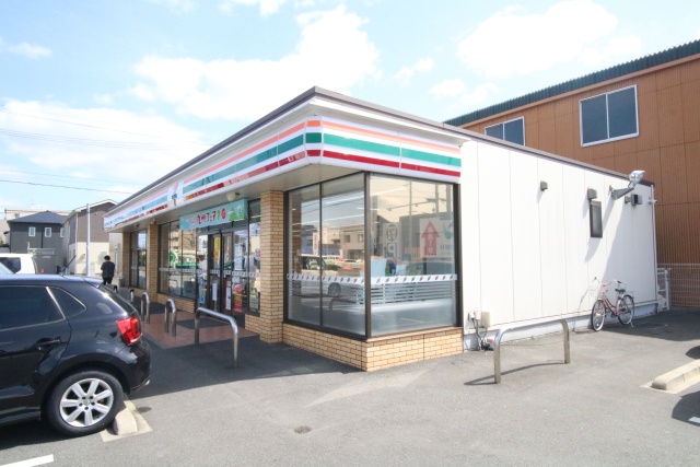 コンビニ　セブン－イレブン　名古屋中花町店（コンビニ）まで300m
