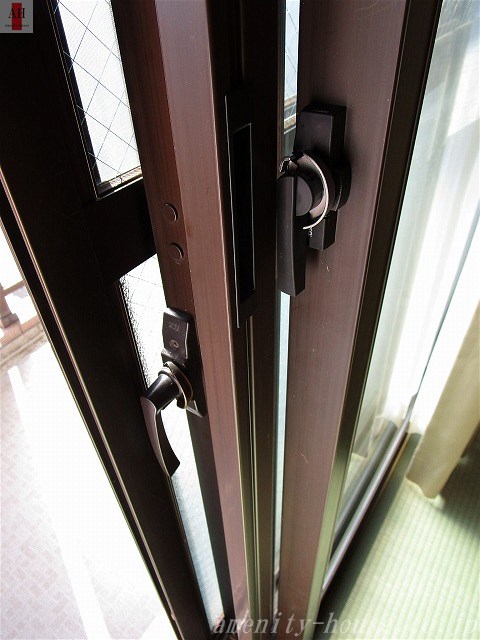 その他設備　●二重サッシになっていて防音対策もバッチリです！