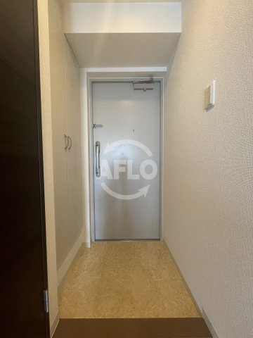 玄関　メゾンクラウン鷺洲　玄関