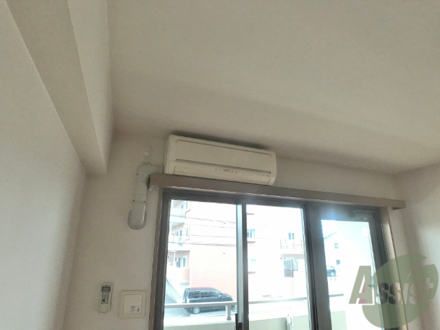 その他設備　あらかじめエアコンがついています。夏も冬も快適ですよ。