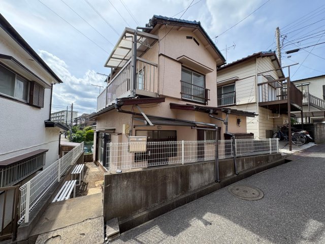 建物外観　築年数を感じさせないキレイな外観