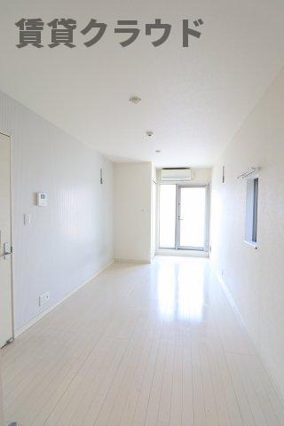 居室・リビング　使い勝手のいい寝室です