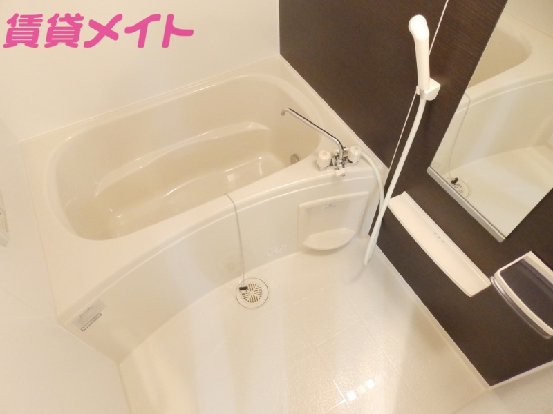 バス・シャワールーム　反転タイプ参考写真